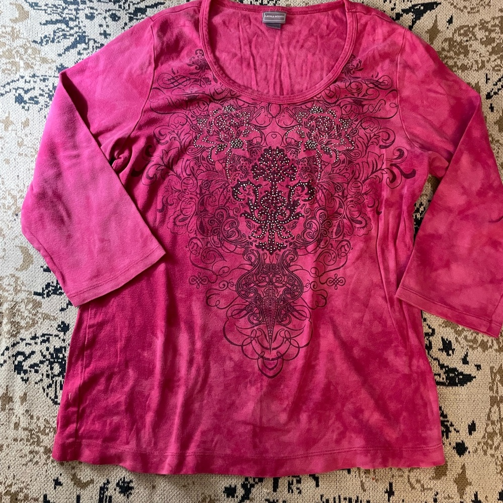 Laura Scott top
